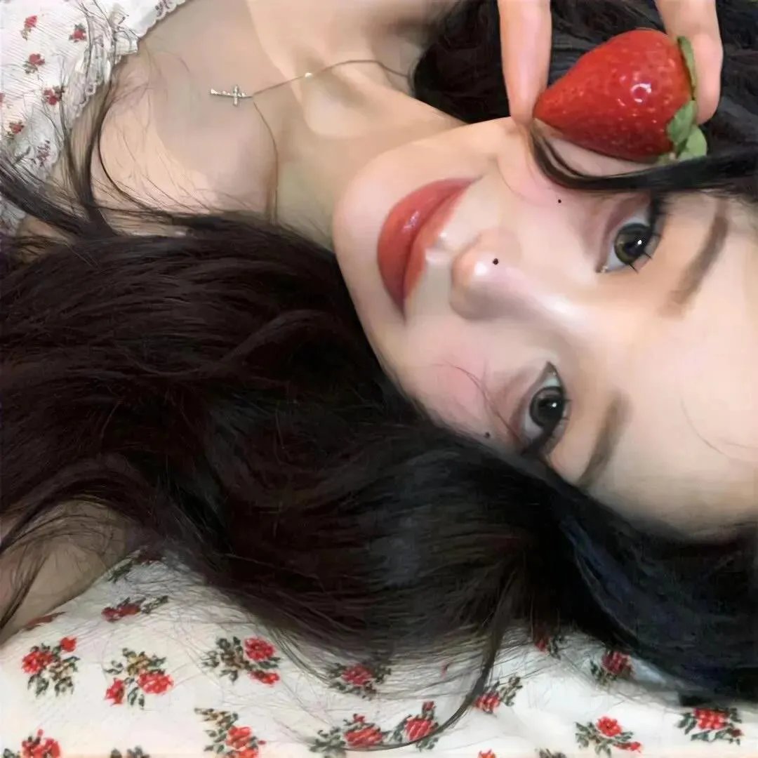 不装了我的身份曝光了